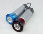 拉繩式發電電筒